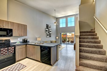 207 Main Ave S Studio-3 Beds Apartment for Rent - Photo Gallery 5