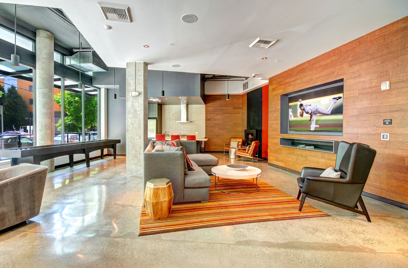 Session Apartments is a similar property to Overlook At Magnolia located in Seattle