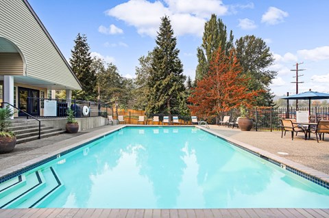 the swimming pool at the resort at governors crossing