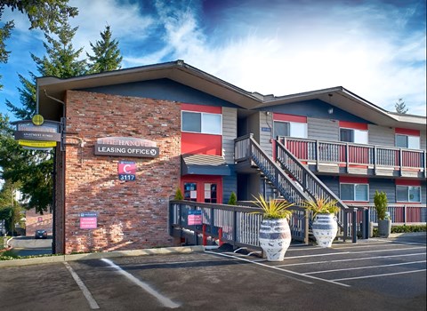 The Hanover Leasing Office is located at 3117.
