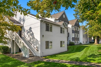 13300 SE 122nd Ave 1-3 Beds Apartment for Rent - Photo Gallery 2