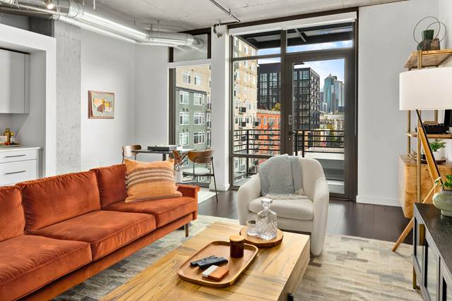 Studio apartment at Joseph Arnold Lofts Apartments in Seattle, WA