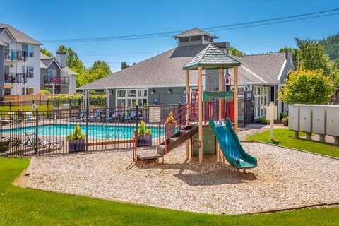 the reserve at bucklin hill playground