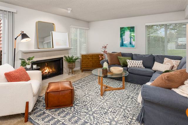 1-bedroom apartment at The Groves Apartments in Kent, WA