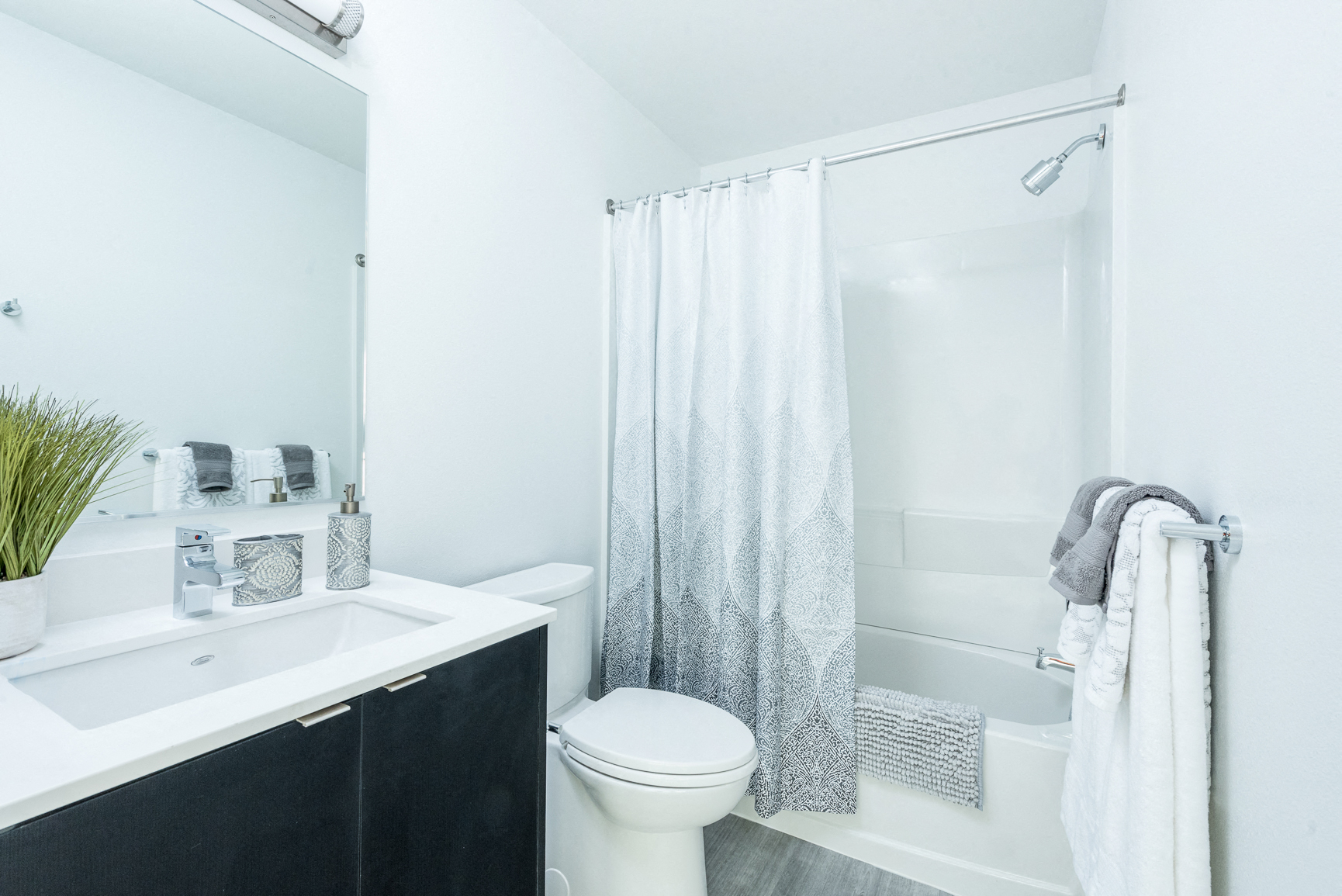 Pike Flats At The Hill Collective