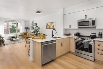 9740 NE 119th Way Studio-3 Beds Apartment for Rent - Photo Gallery 6