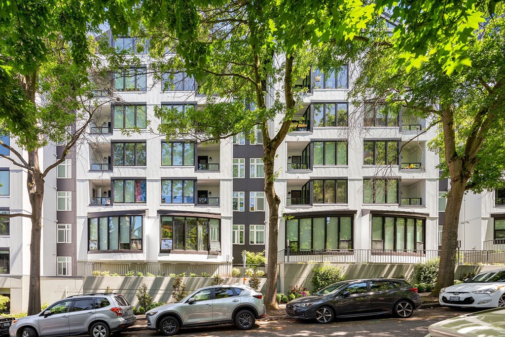 the building in which the apartment is located