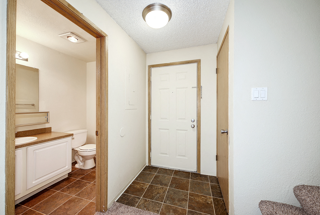 Mallard Pointe At Riverbend