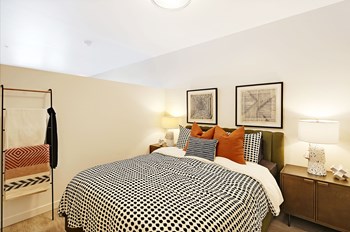 24000 Van Ry Blvd Studio-3 Beds Apartment for Rent - Photo Gallery 10