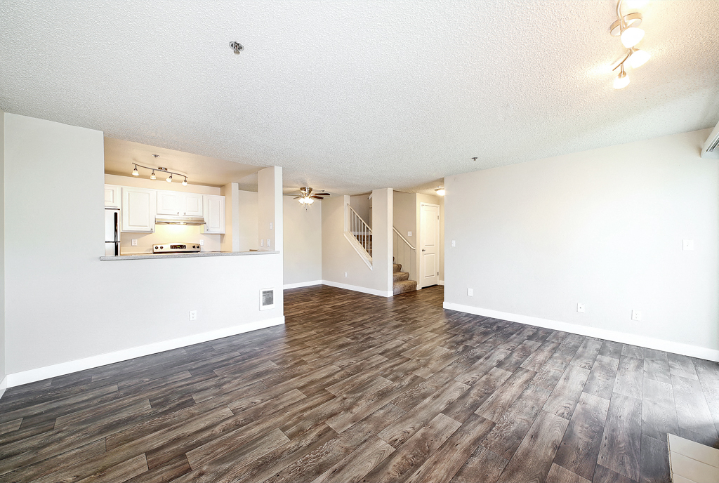 Mallard Pointe At Riverbend