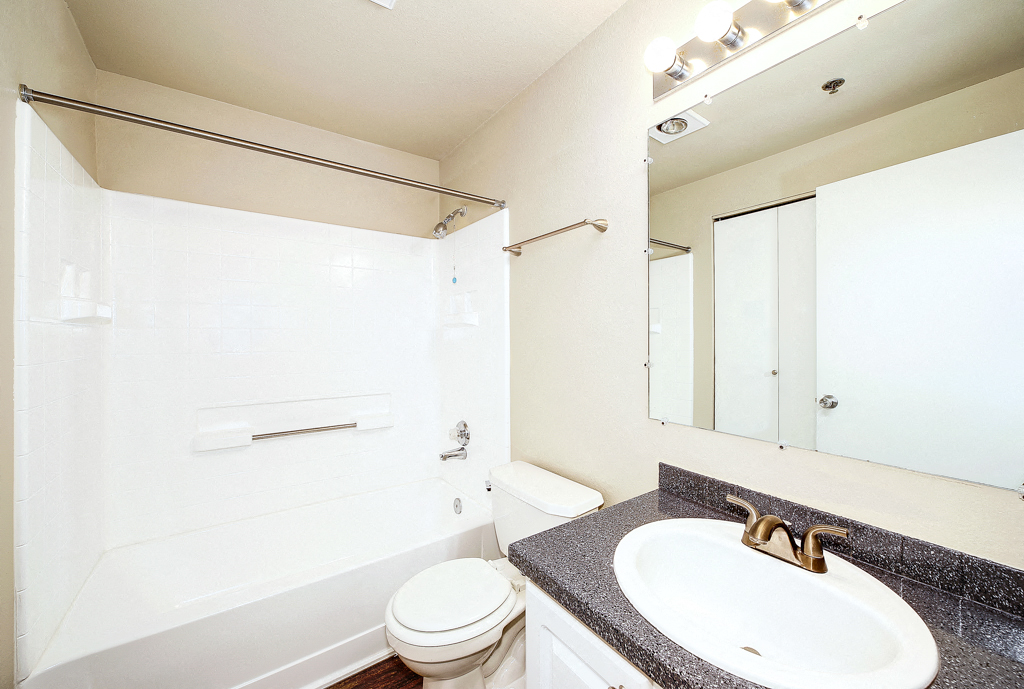 Mallard Pointe At Riverbend