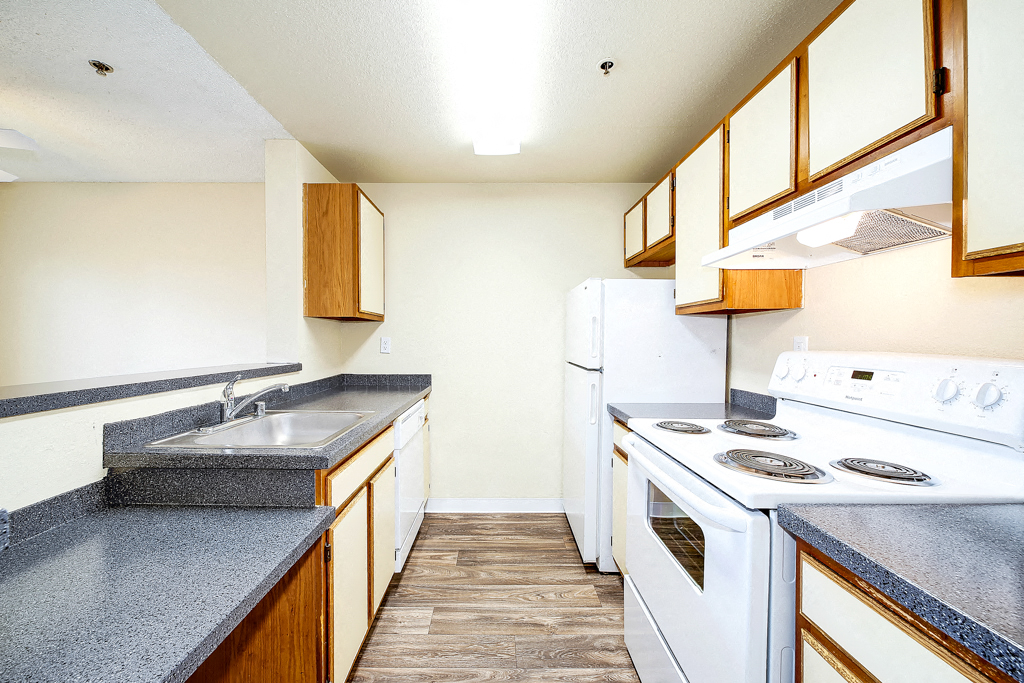 Mallard Pointe At Riverbend