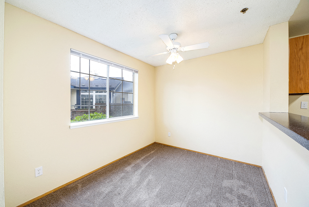 Mallard Pointe At Riverbend