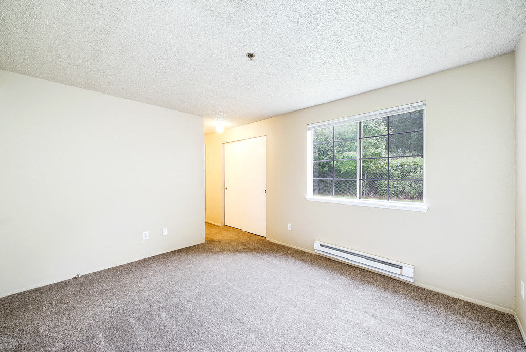 Mallard Pointe At Riverbend