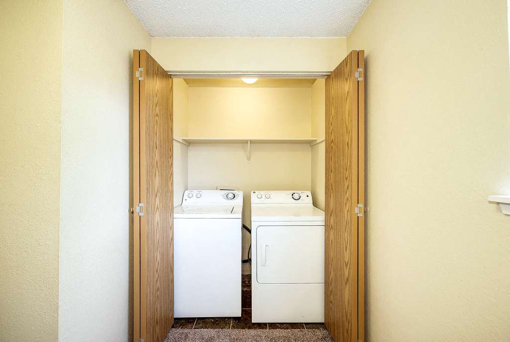 Mallard Pointe At Riverbend