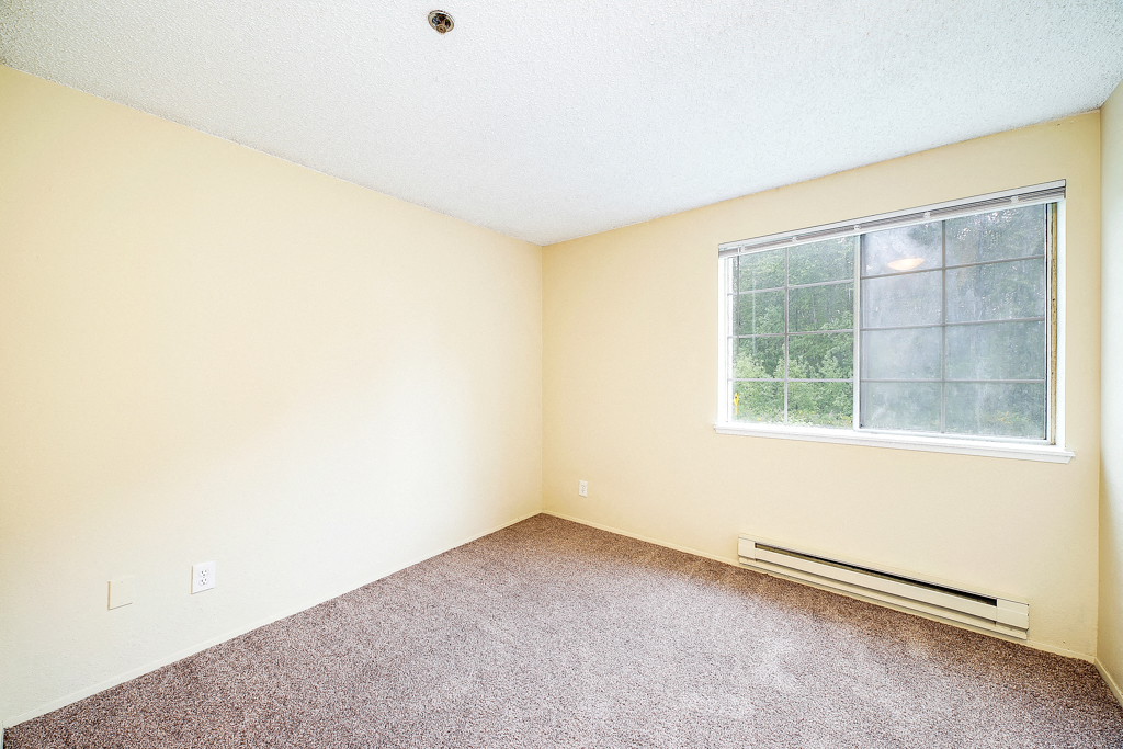 Mallard Pointe At Riverbend