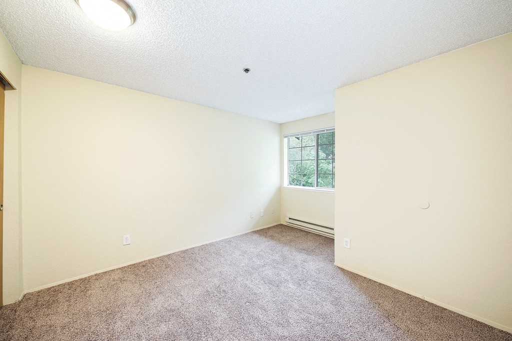 Mallard Pointe At Riverbend