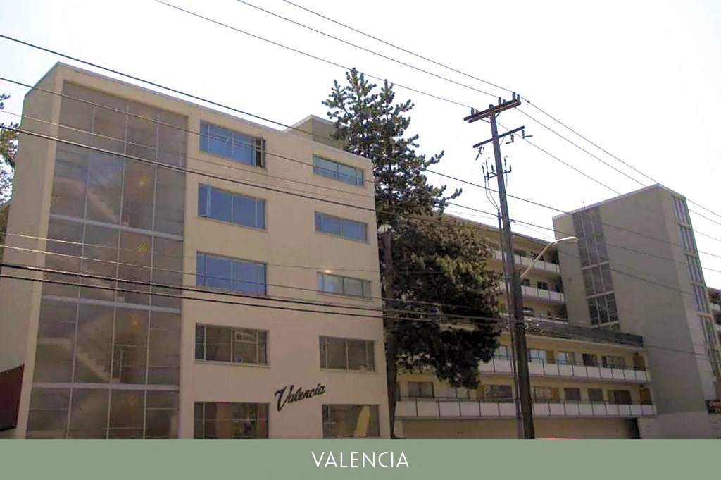 the building in which the apartment is located