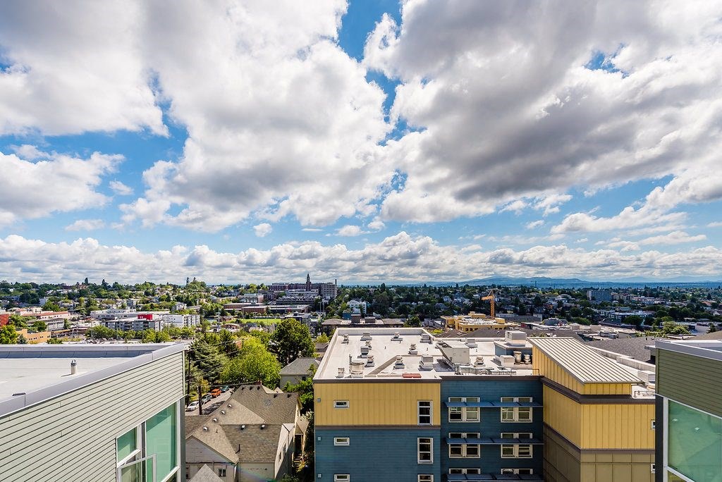 a view of the city of calgary from the top of a building