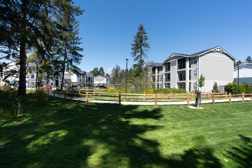exterior view of the residences at the preserve apartments