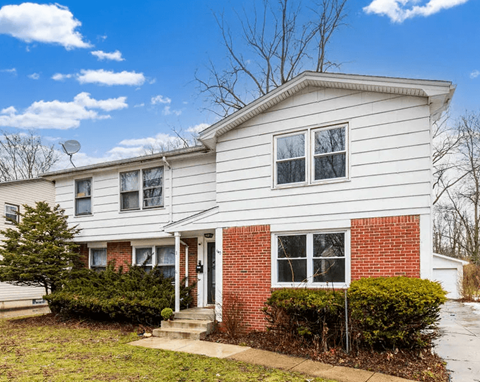 140 Ayrault Drive 2 Beds Apartment for Rent