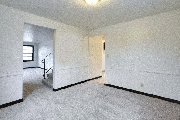 3319 McKinley Pkwy Blasdell - Dining Room