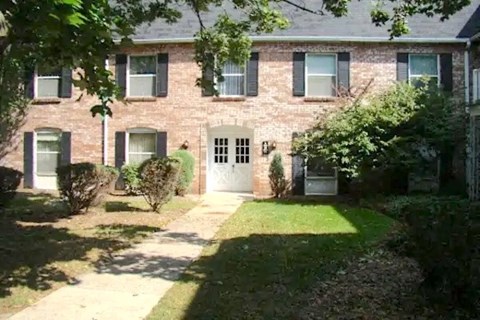 4547 Chestnut Ridge Road #208B 3 Beds Apartment for Rent
