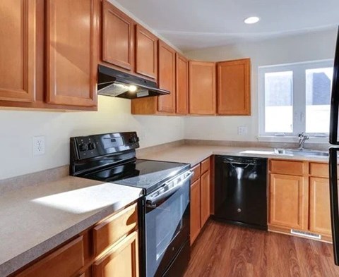 745 Robin Road 2 Beds Apartment for Rent
