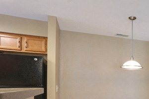 Deer Lakes - 1 Bed Unit - Dining Area Deer Lakes Apartments – Dining Area - Eat-In Kitchen - Appliances Included – Ask for a Tour - Pet Friendly