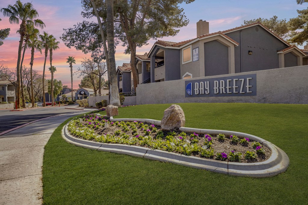 Bay Breeze Property Sign