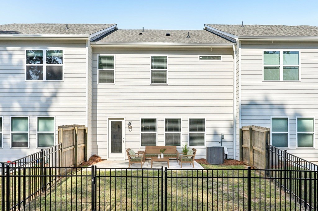 Alternate view of the patio—an inviting space ideal for relaxation and outdoor enjoyment.
