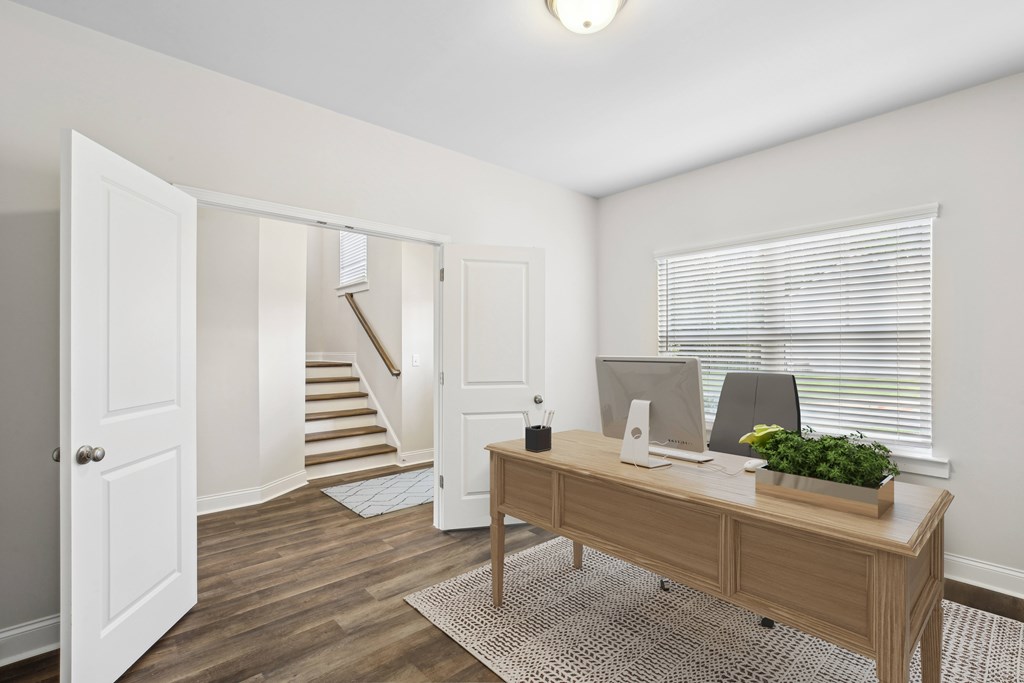 Private office space at the entrance of the home