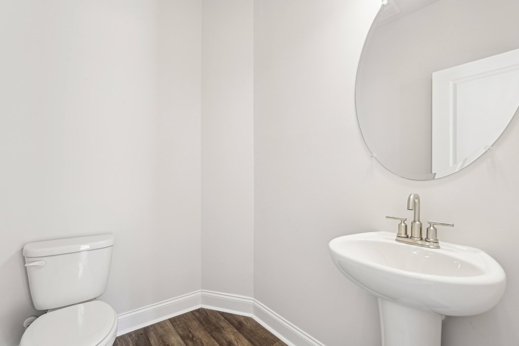 Half bathroom on the 1st floor