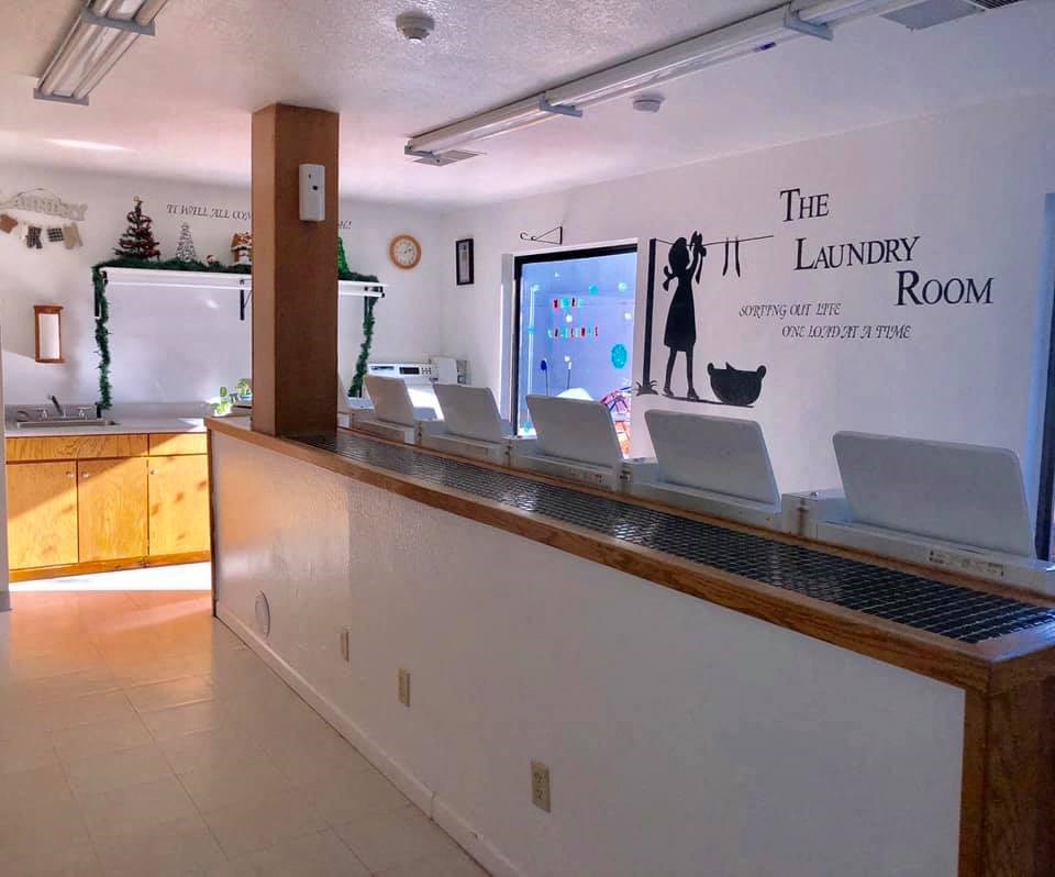 the lobby of the lunch room with chairs