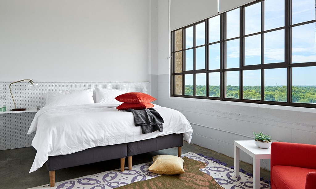 Large Comfortable Bedrooms at Parcels at Concourse, Memphis