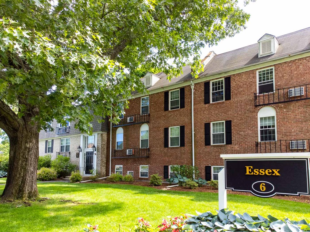 Beverly Commons apartment building essex