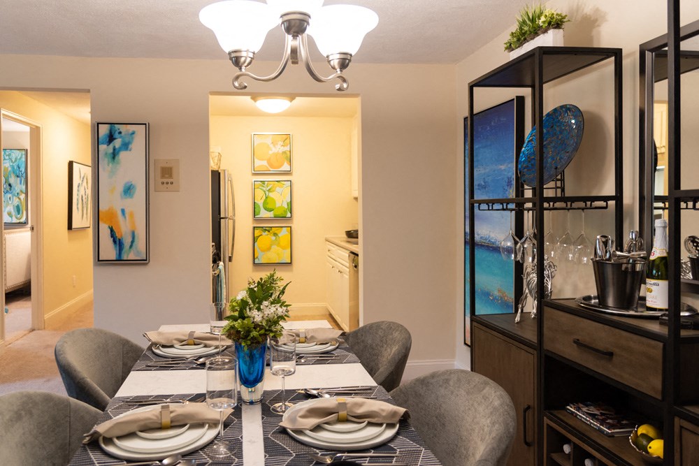 Plenty Space for Dining