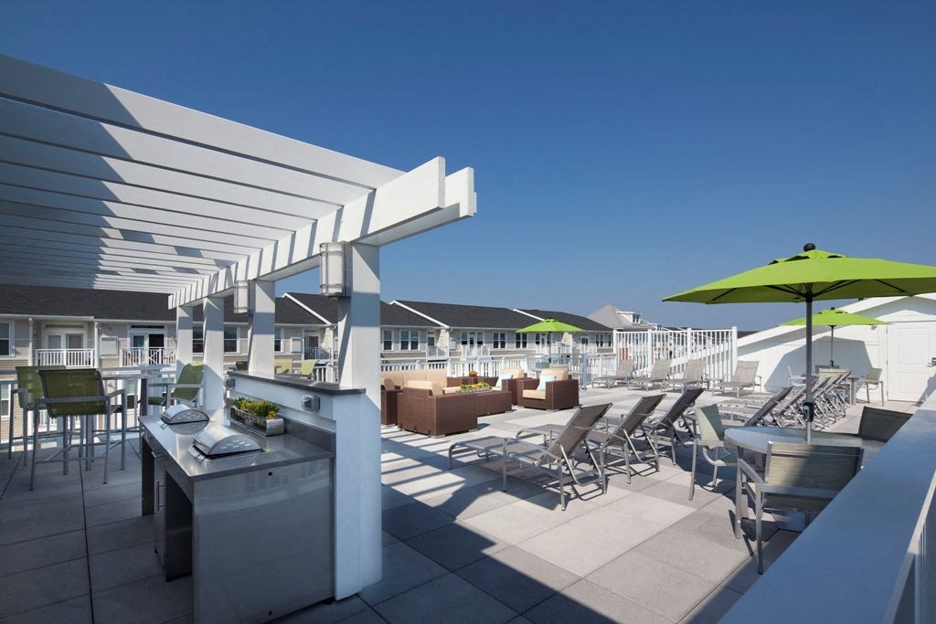 Weymouth MA Apartments Roofdeck and Grilling Area