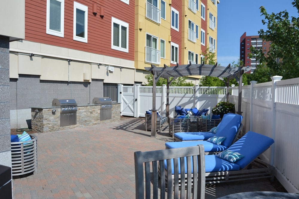 Parkside courtyard and sun deck