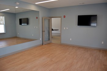 Fitness center and yoga studio - Photo Gallery 17