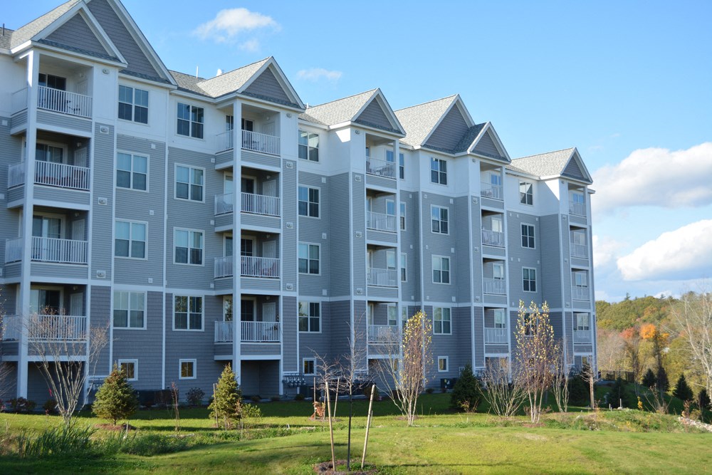 the heights in amesbury apartments exterior