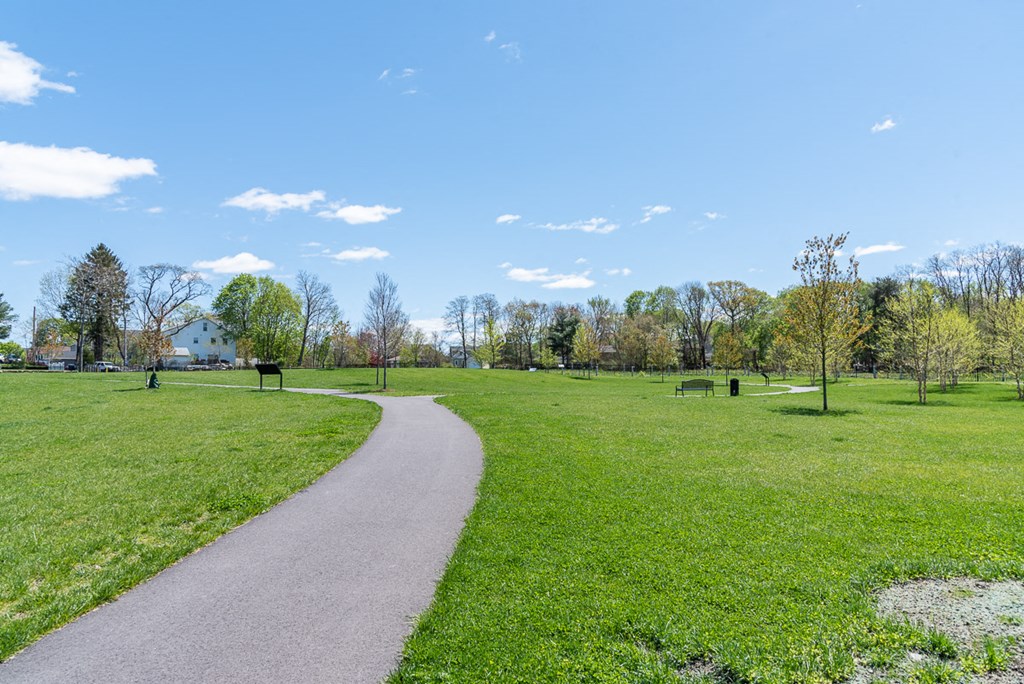 Heritage Park walking trails near Millside