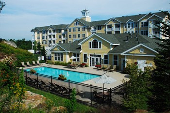 Take a Dive in the Pool at Lynnfield Commons Overview of Lynnfield Commons Pool - Photo Gallery 3
