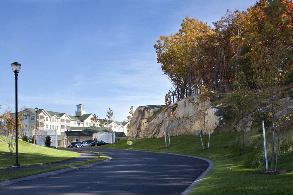 Entrance to Lynnfield Commons