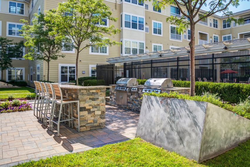 BBQ Area Parkside Commons Apartments Chelsea, MA