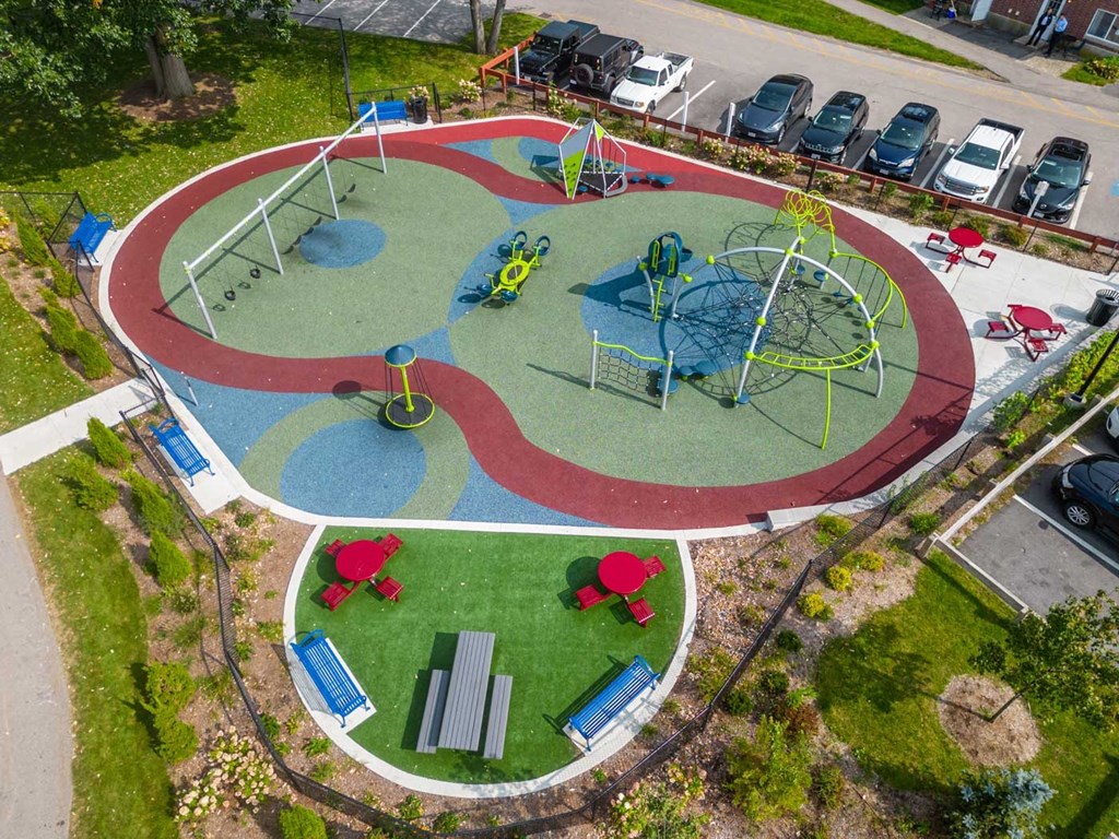 Pelham playground and seating with grilling area