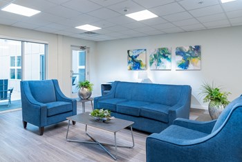 seating area in One Newport Quincy - Photo Gallery 6