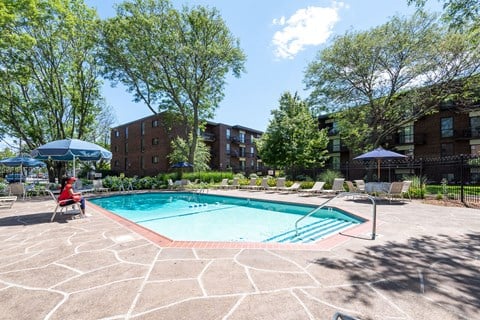 Quincy commons pool with apartments in background