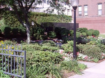Academy Courtyard Academy Courtyard - Photo Gallery 3