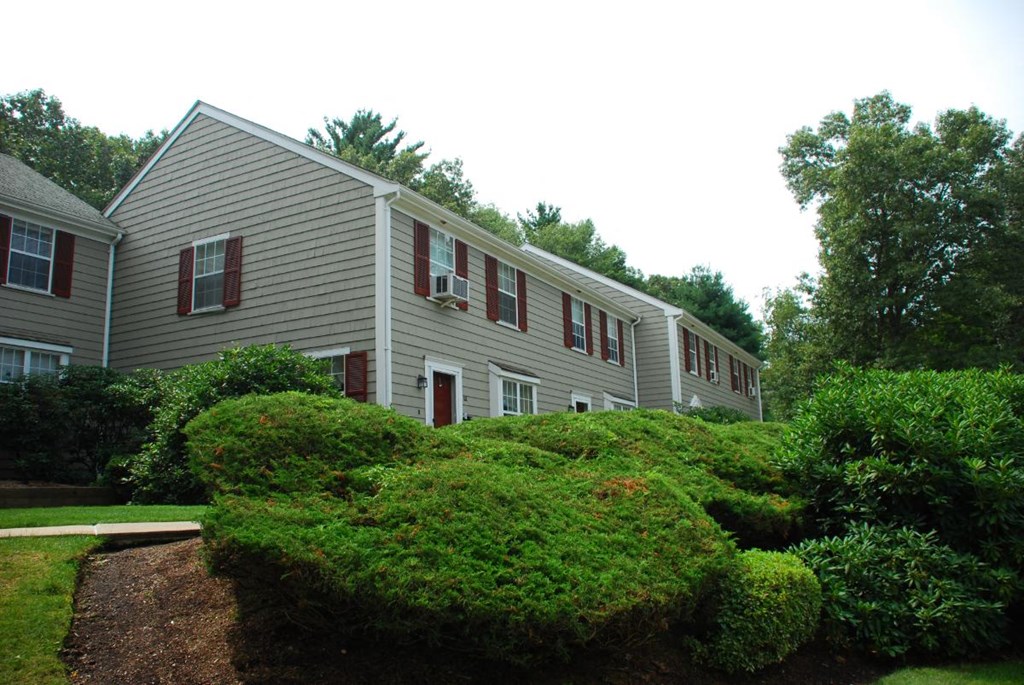 Saugus commons exterior